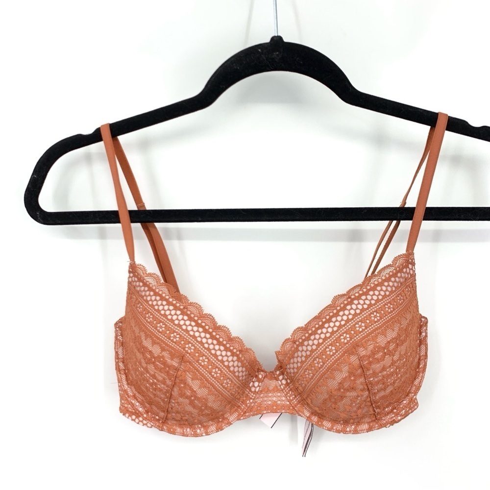 Victoria's Secret Women Size 32D Bra Orange Lace Lined Underwire Demi